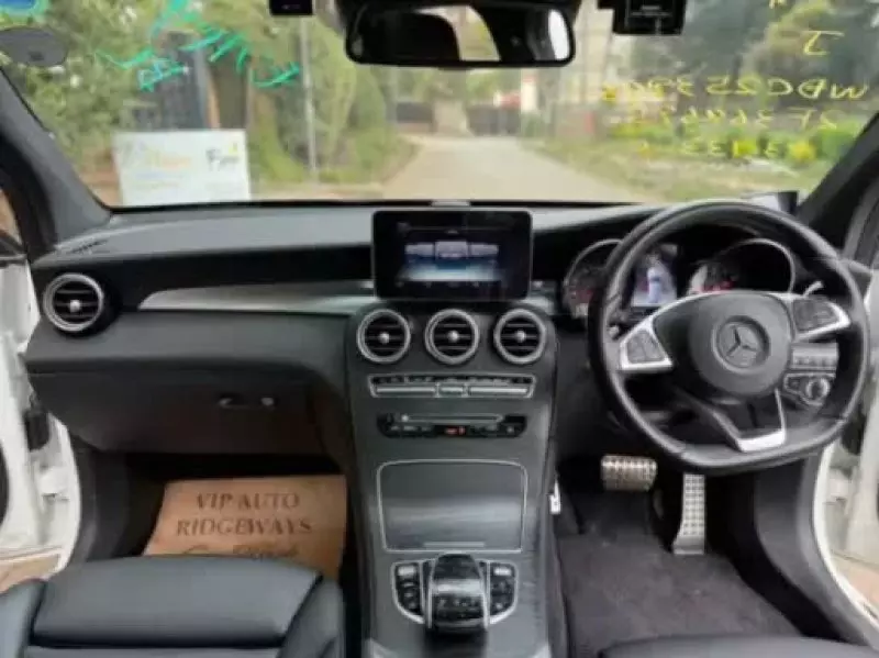 Mercedes-Benz GLC 200   - 2018