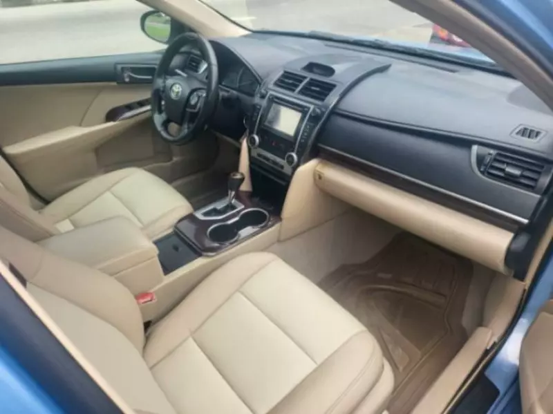 Toyota Camry   - 2013