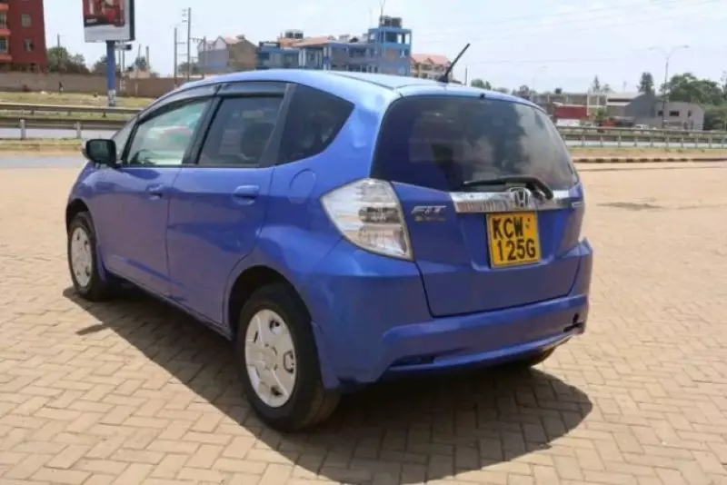 Honda Fit   - 2013