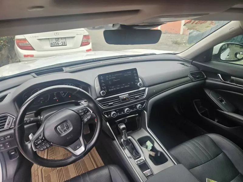 Honda Accord   - 2019