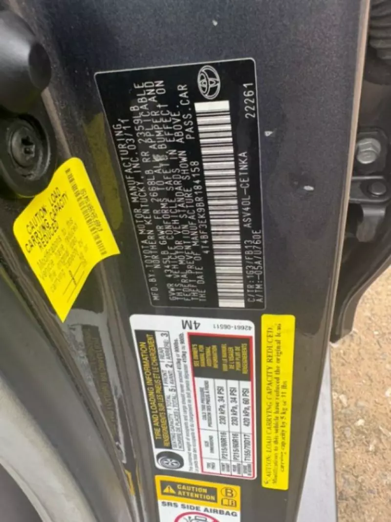 Toyota Camry   - 2011