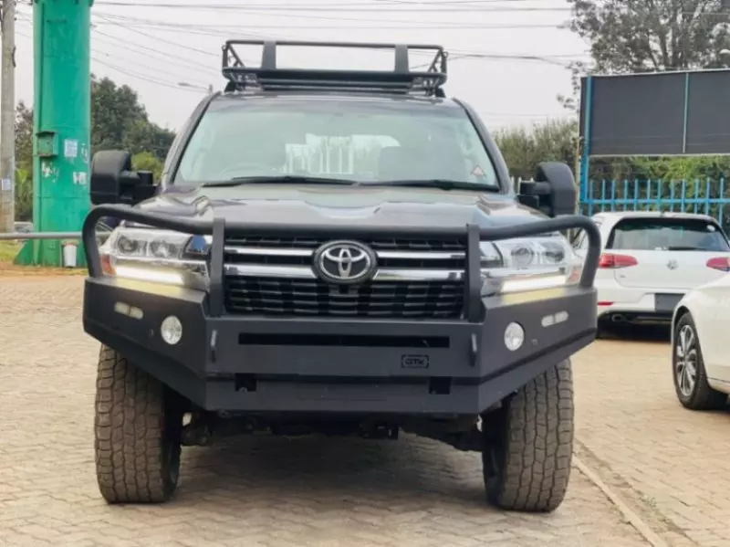 Toyota  Land Cruiser VXR V8   - 2020