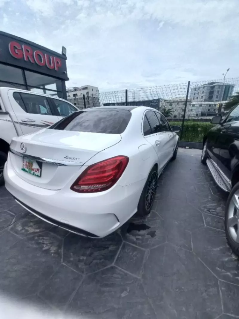 Mercedes-Benz C 400   - 2015