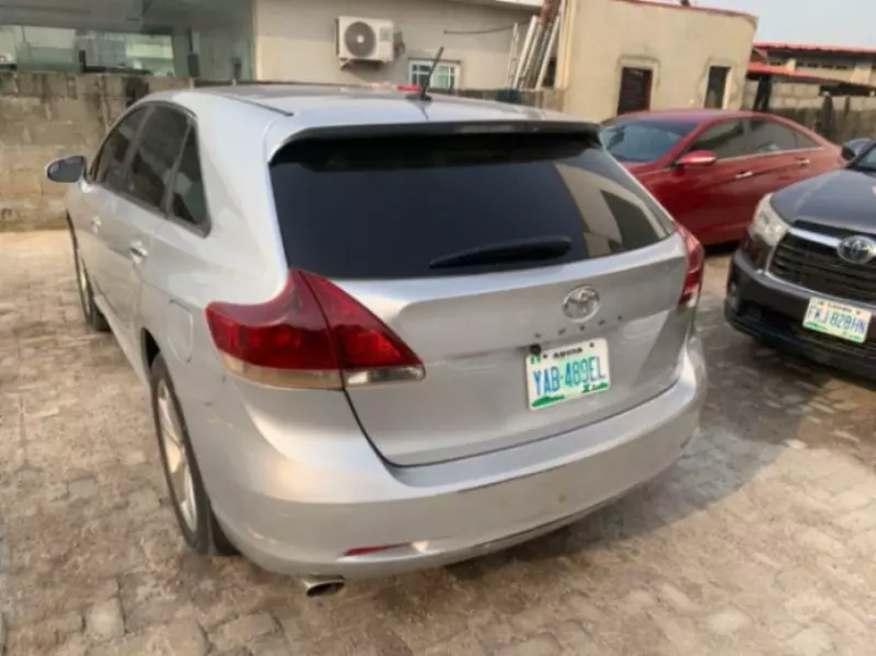 Toyota Venza   - 2013
