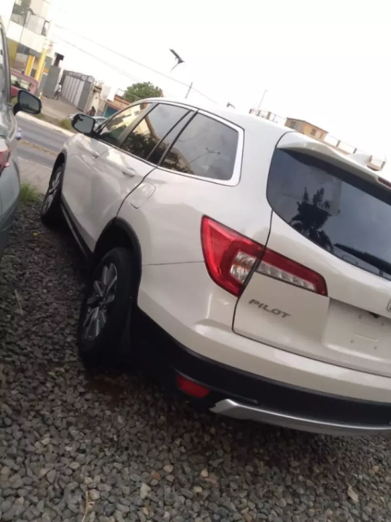 Honda Pilot   - 2019