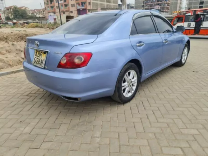 Toyota Mark X   - 2005