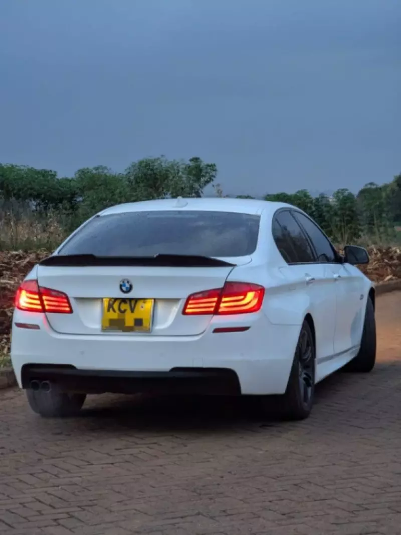 BMW 523I   - 2012