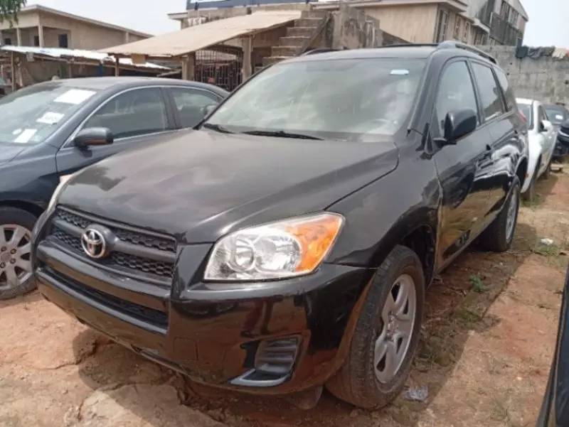 Toyota RAV4   - 2010