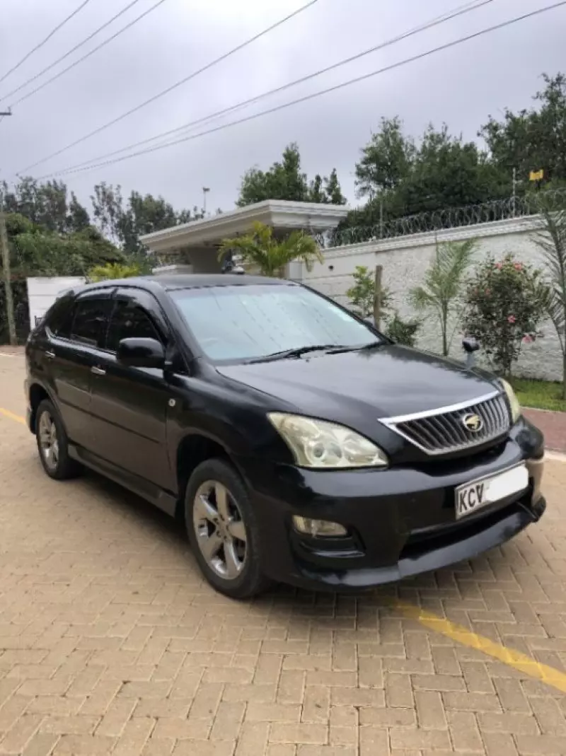 Toyota Harrier   - 2012