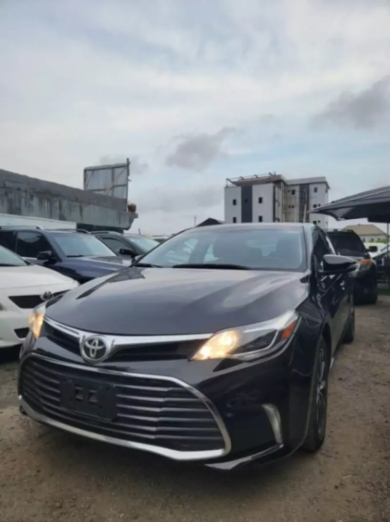 Toyota Avalon - 2016
