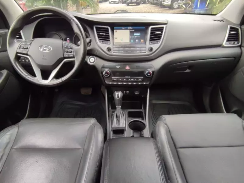Hyundai Tucson   - 2016