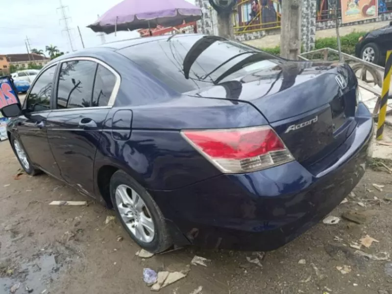 Honda Accord   - 2009