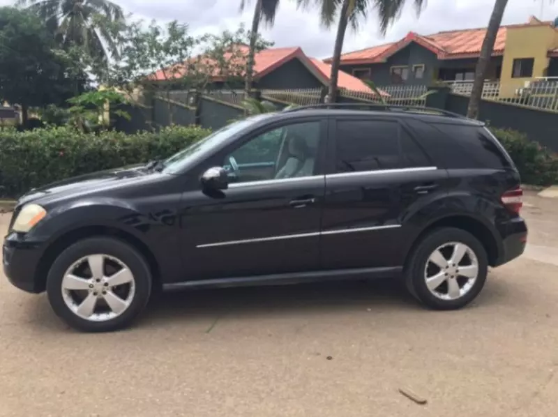 Mercedes-Benz ML 350   - 2010