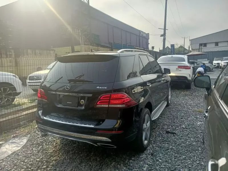 Mercedes-Benz GLE-Class