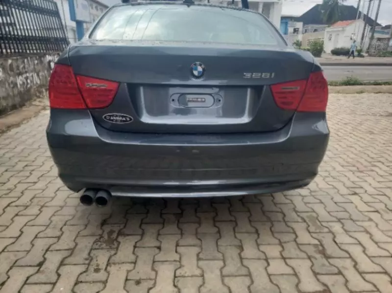 BMW 328   - 2011