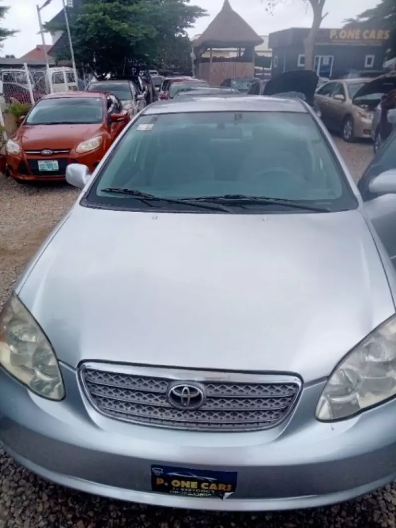 Toyota Corolla   - 2003