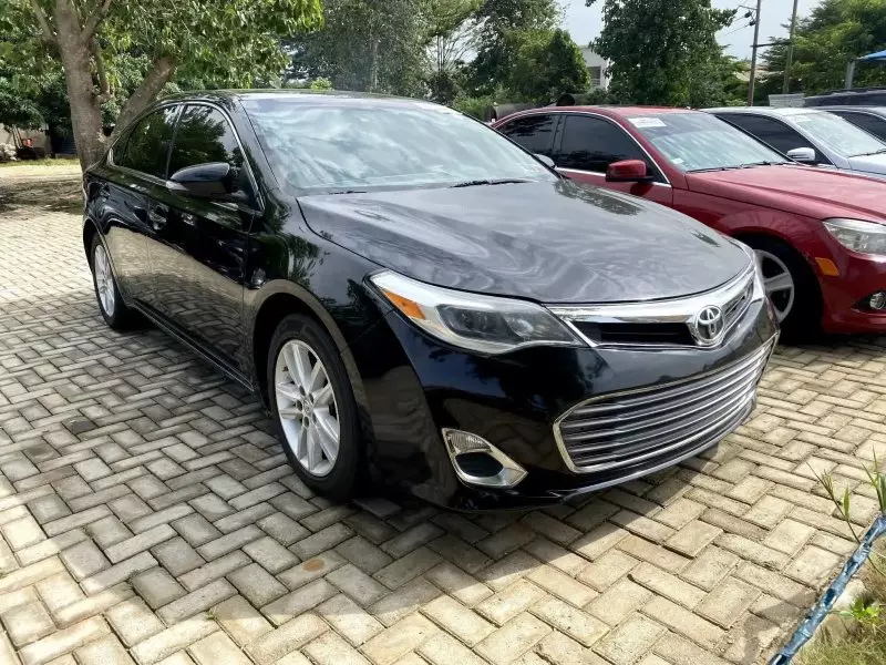 Toyota Avalon   - 2015