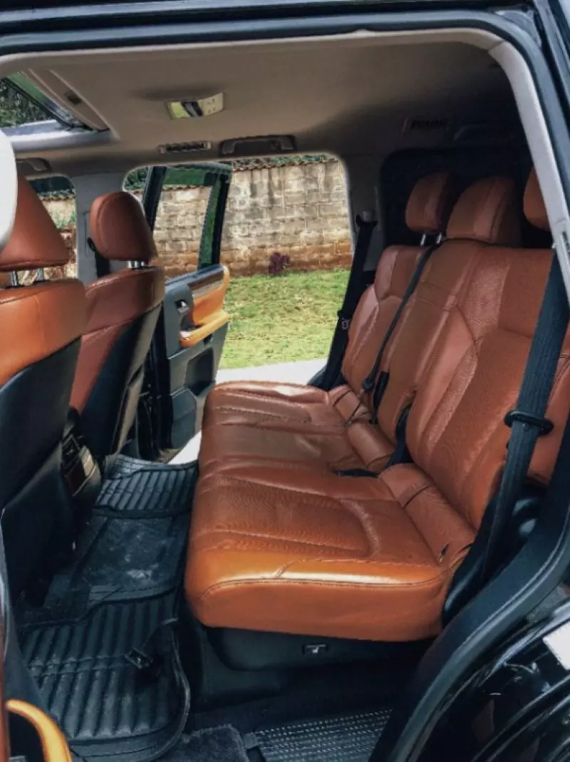 Lexus LX 570   - 2017