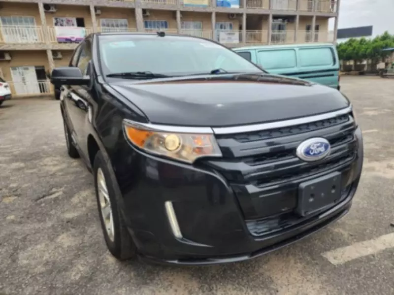 Ford Edge   - 2013