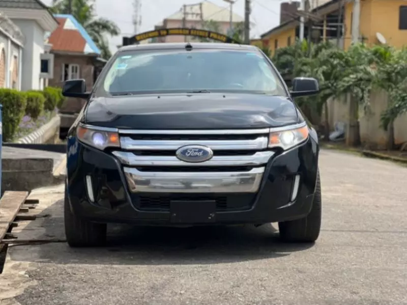 Ford Edge   - 2011