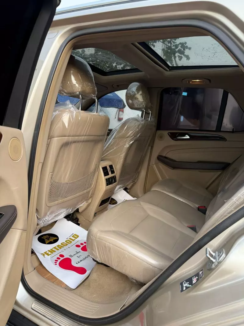 Mercedes-Benz ML 350   - 2012