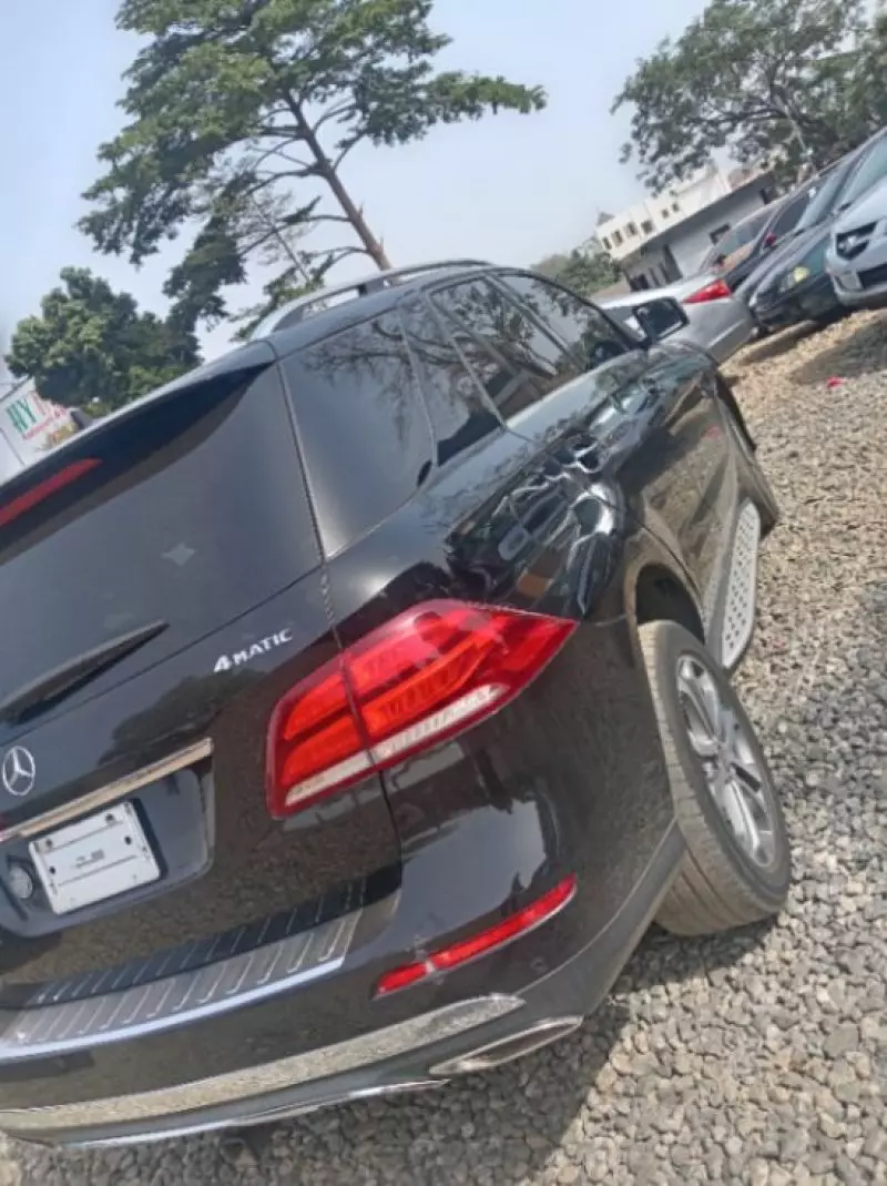 Mercedes-Benz GLE 350