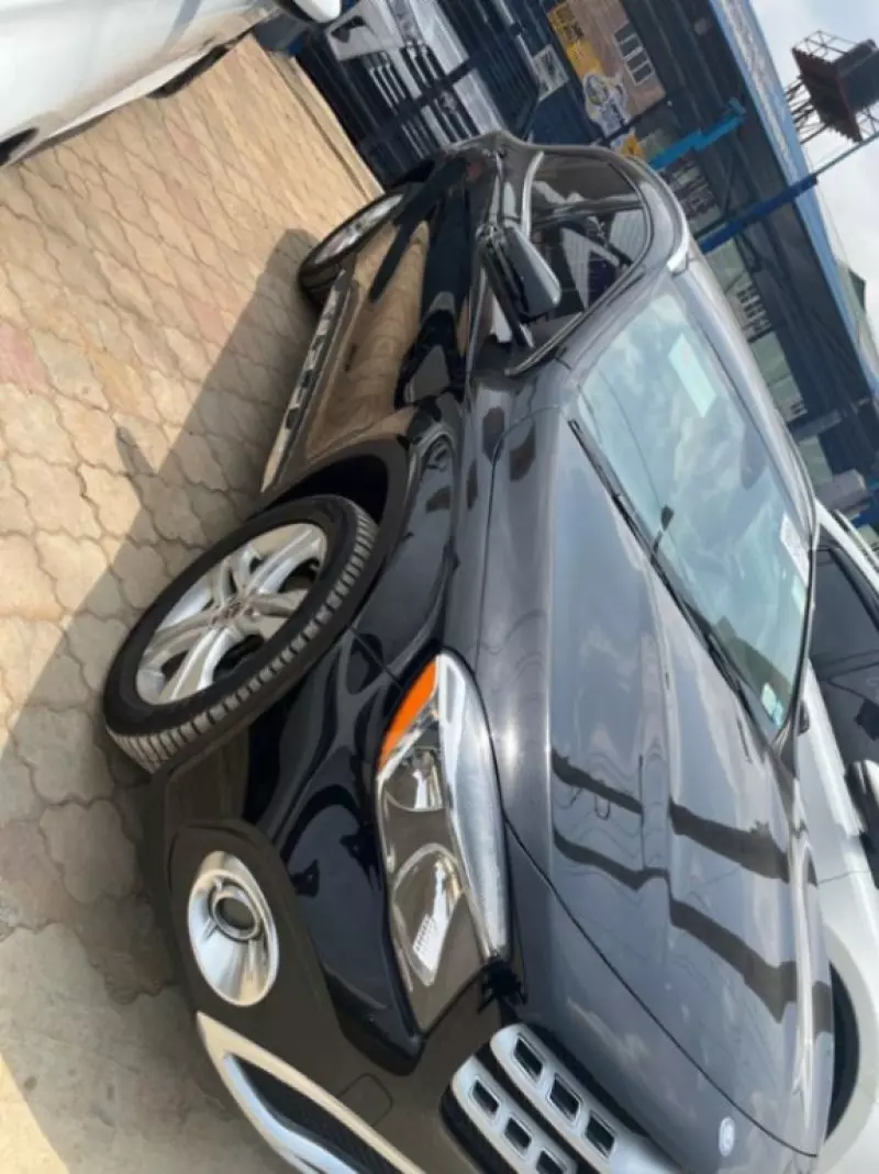 Mercedes-Benz GLA-Class   - 2018