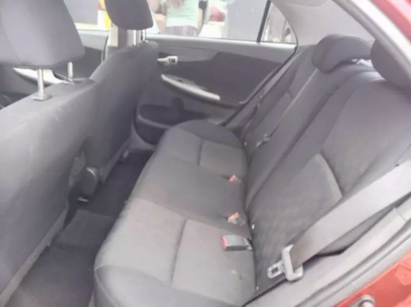 Toyota corolla   - 2010