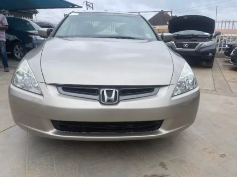 Honda Accord   - 2003