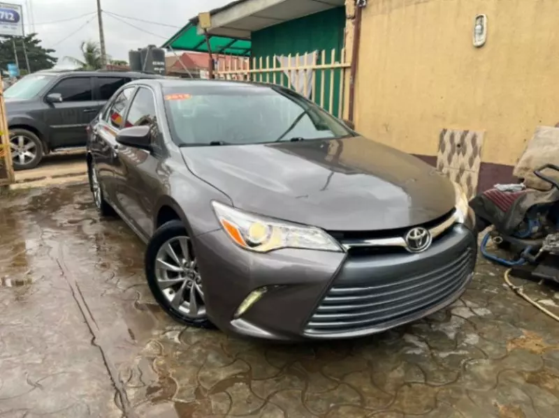 Toyota Camry   - 2015
