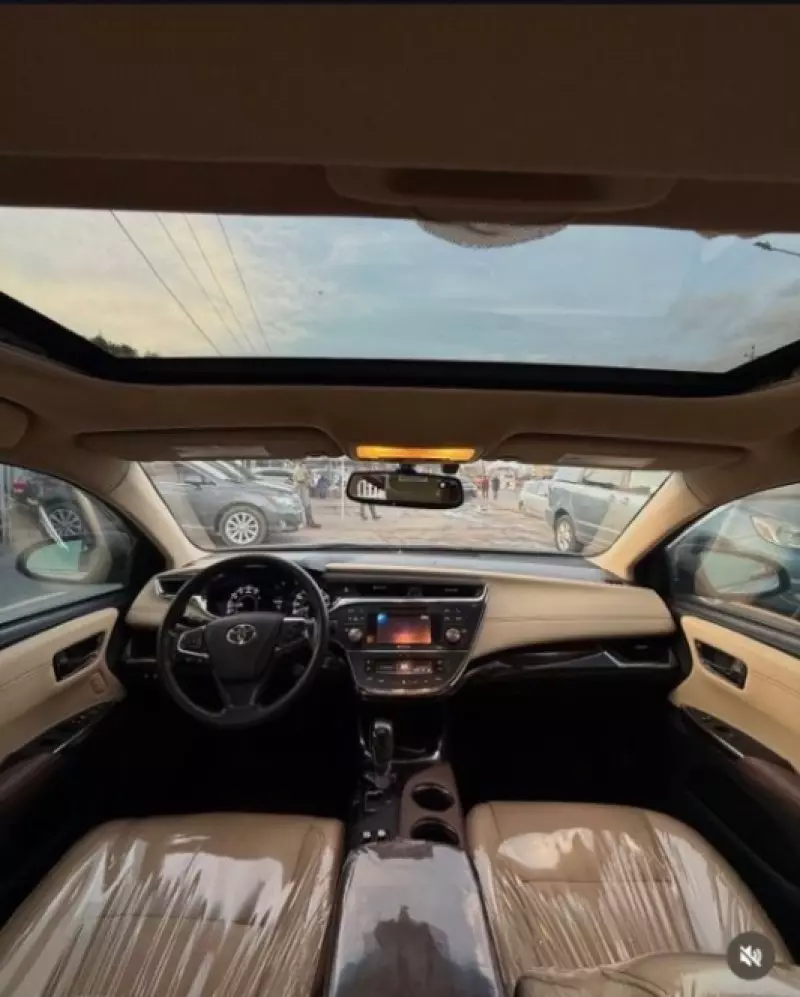Toyota Avalon   - 2013