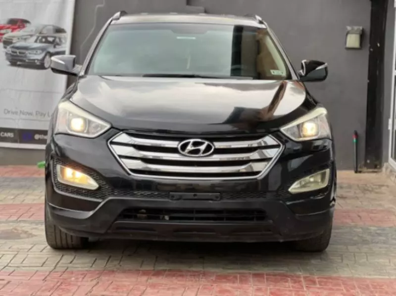 Hyundai Santa Fe   - 2015