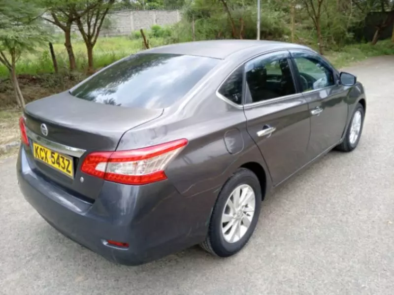 Nissan Sylphy   - 2012