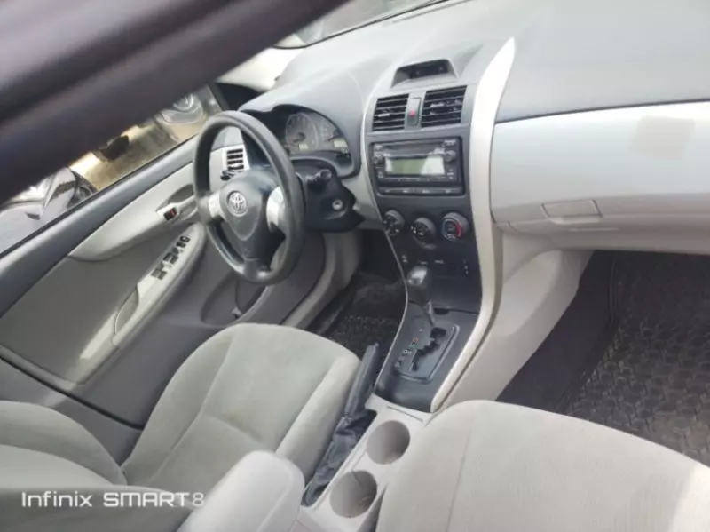 Toyota Corolla   - 2012