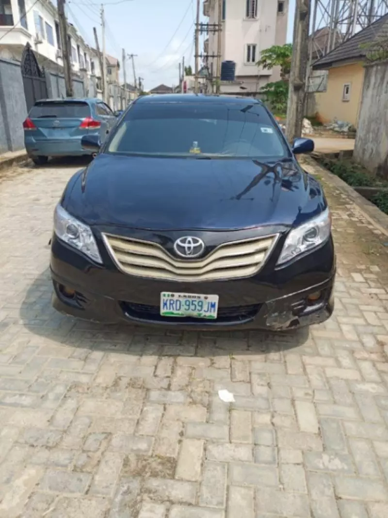 Toyota Camry   - 2008
