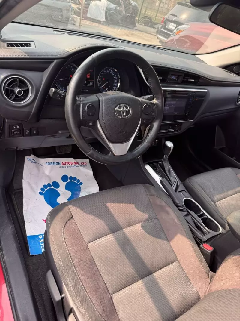 Toyota corolla   - 2019