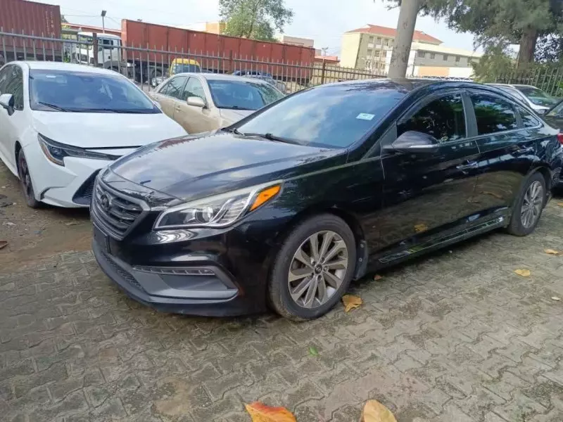 Hyundai Sonata   - 2016