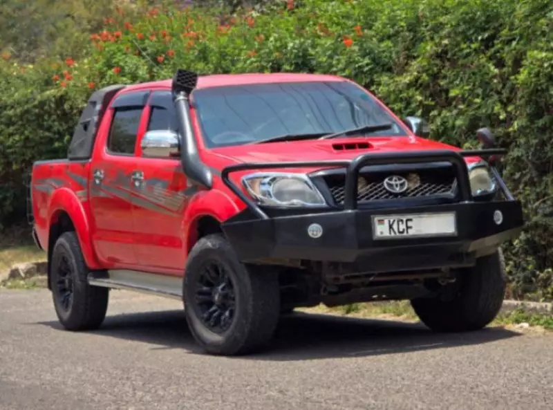 Toyota Hilux   - 2008