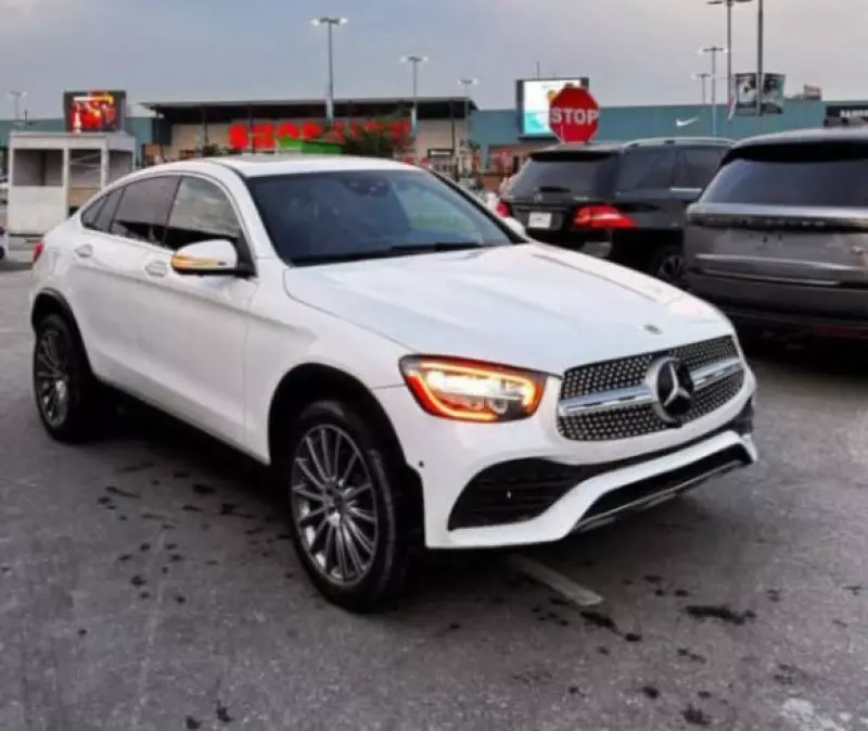 Mercedes-Benz GLC 300   - 2021