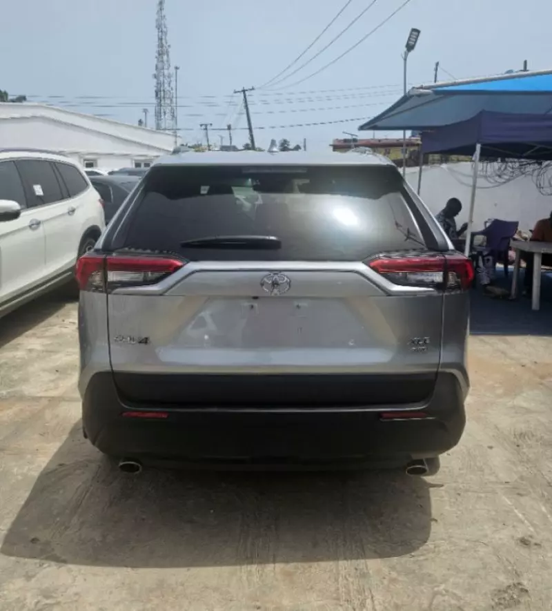 Toyota RAV4   - 2024
