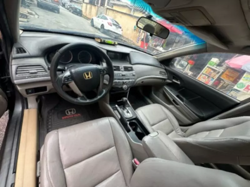 Honda Accord   - 2008