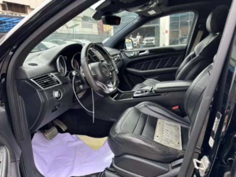 Mercedes-Benz GLE 63   - 2016