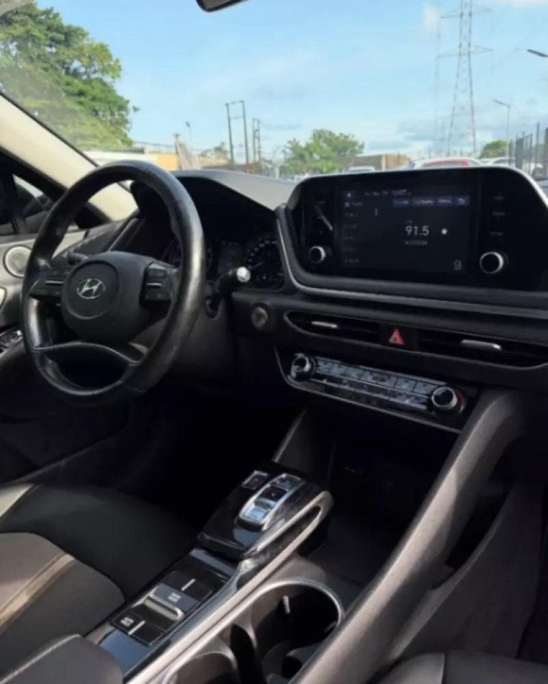 Hyundai Sonata   - 2021