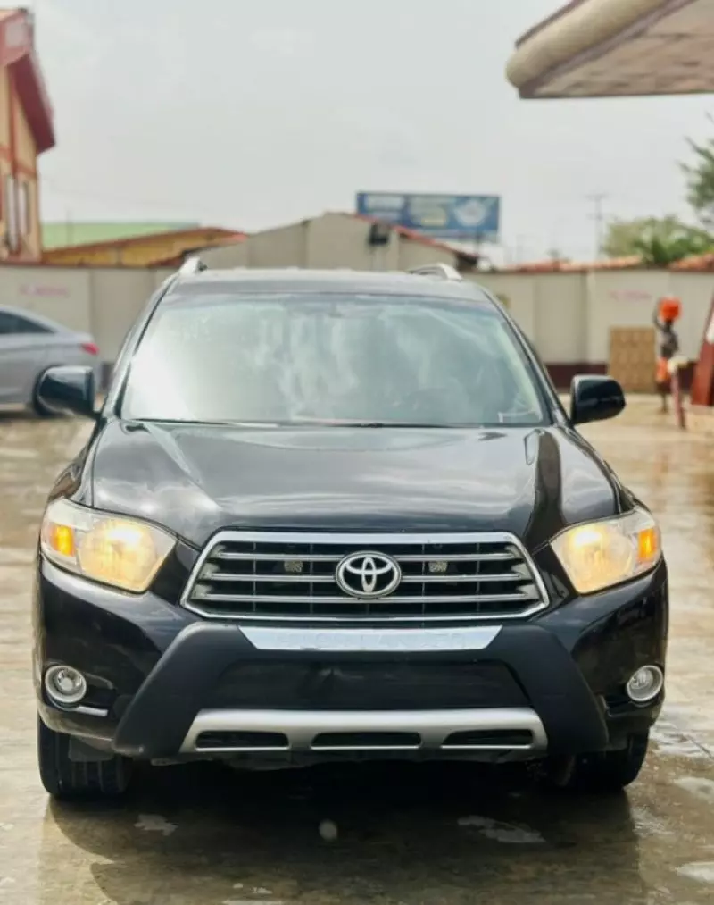 Toyota Highlander   - 2009