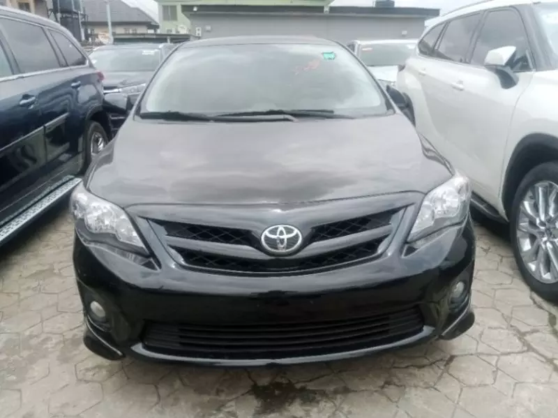 Toyota Corolla   - 2013