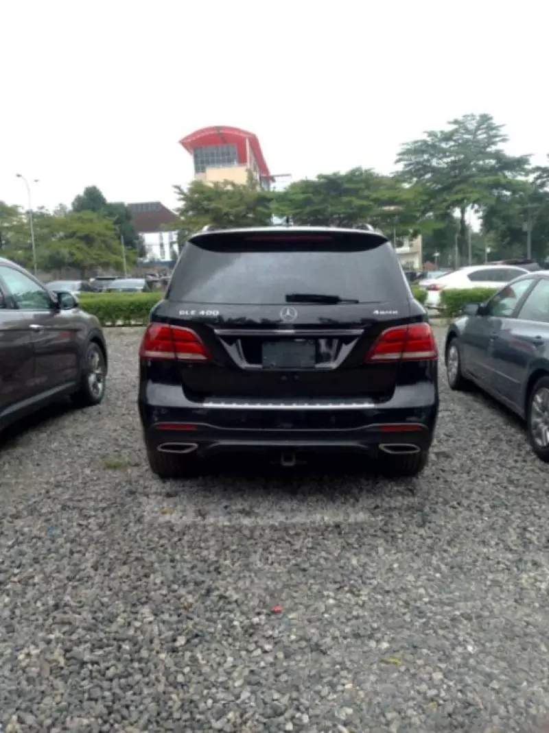 Mercedes-Benz GLE 400   - 2016