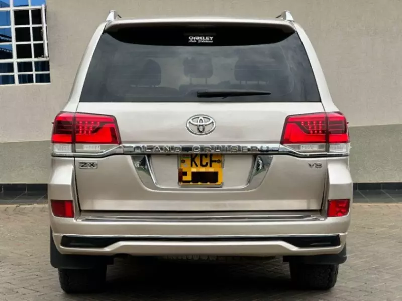 Toyota Landcruiser ZX   - 2008