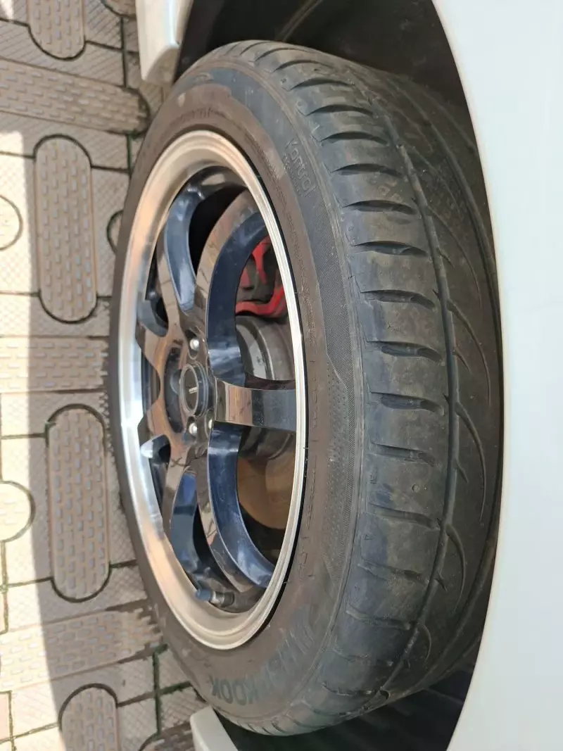 Subaru Legacy   - 2012