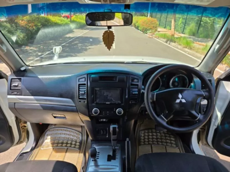 Mitsubishi Pajero   - 2009