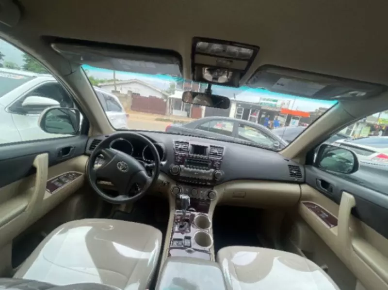 Toyota Highlander   - 2008